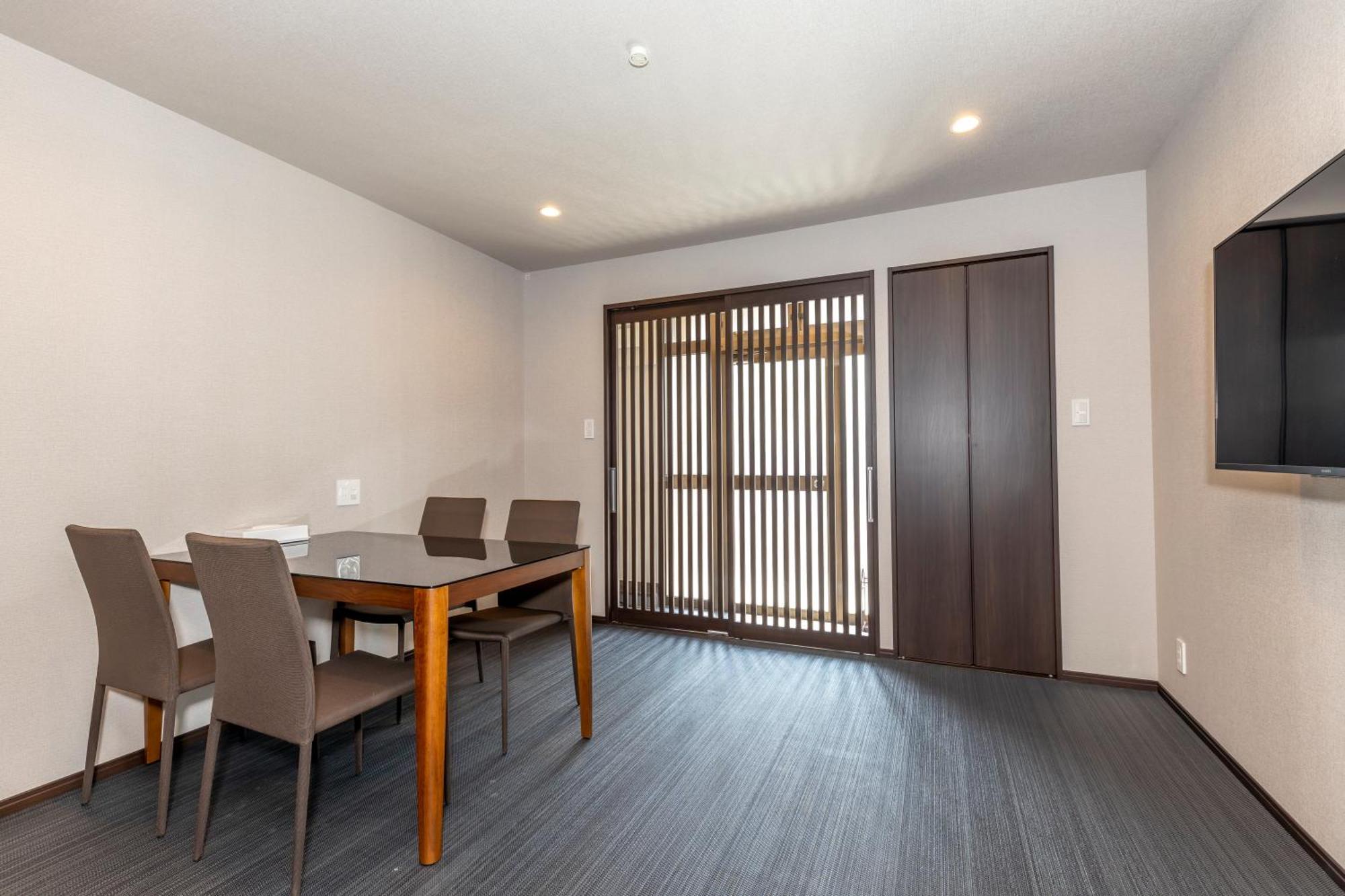 Kyoto Takatsuji Rose Heights Hotell Exteriör bild
